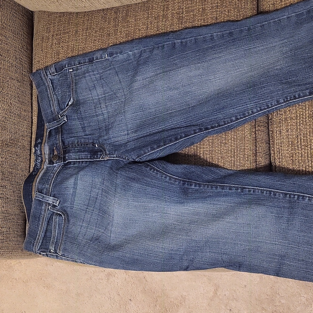 Ladies Capri's  size 10 excellent  used condition.